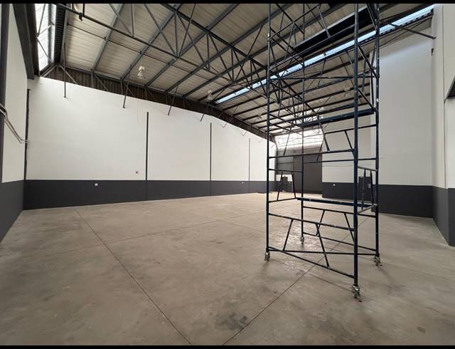 771M² WAREHOUSE TO LET IN RANDJESPARK